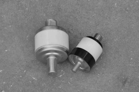 真空開關(guān)管外絕緣被擊穿的原因有哪些？